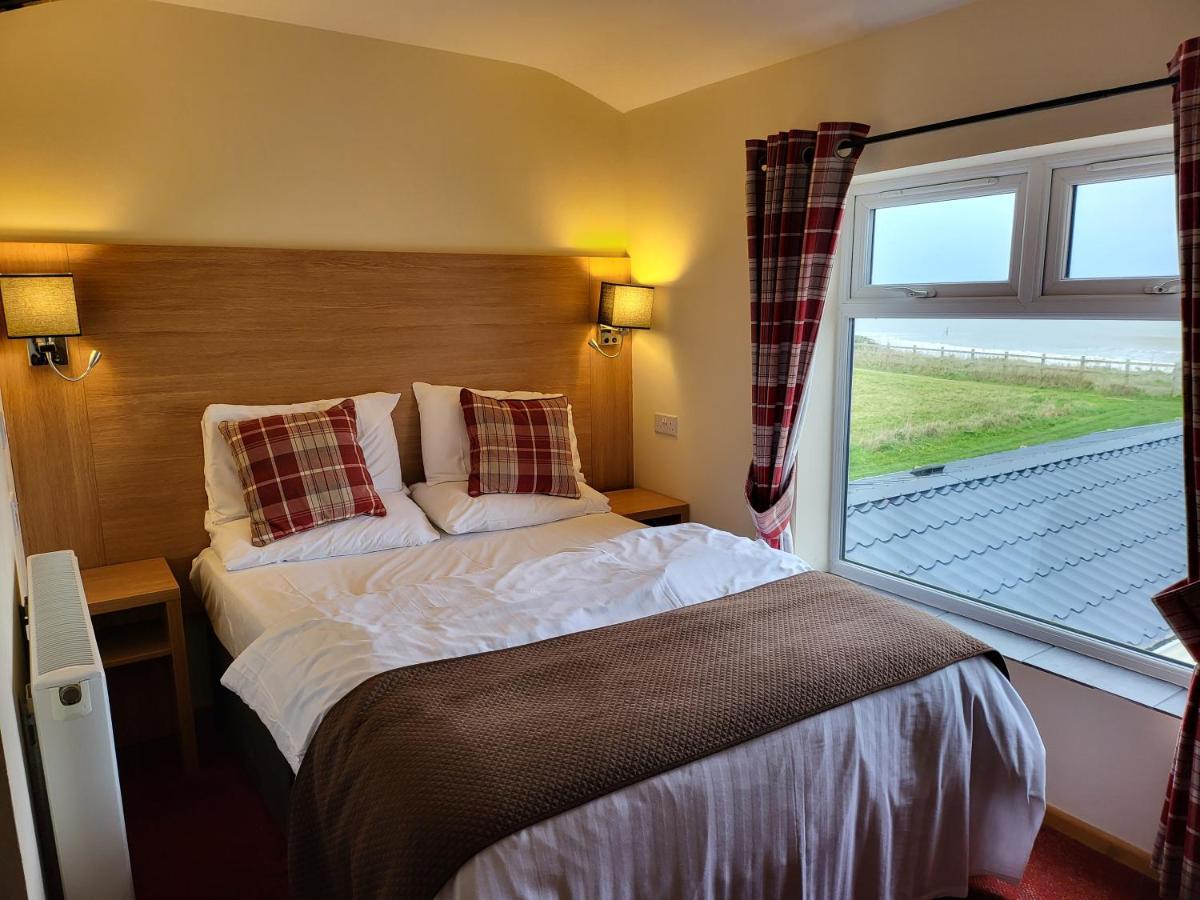 The Cliff Top Inn Bacton  Extérieur photo